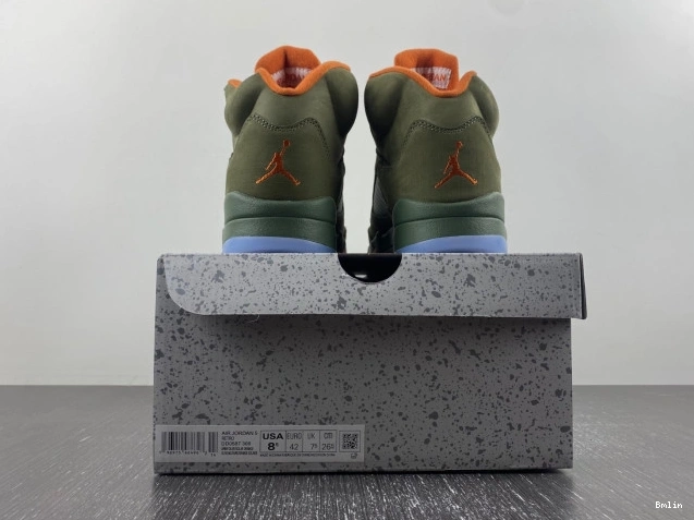 Boostmaster lin DD0587-308 Jordan Air 5 Olive 0717